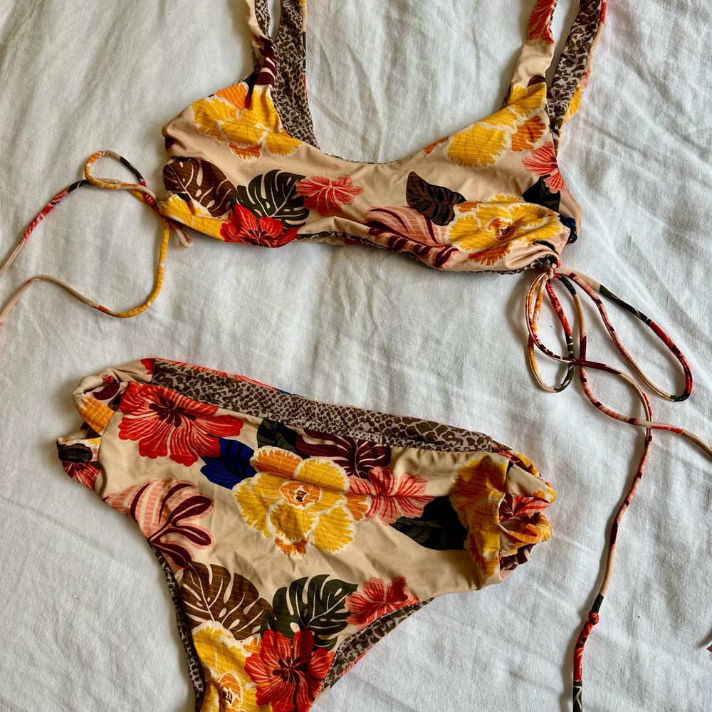 Acacia Retro Paradise - Floral Print Bikini Set